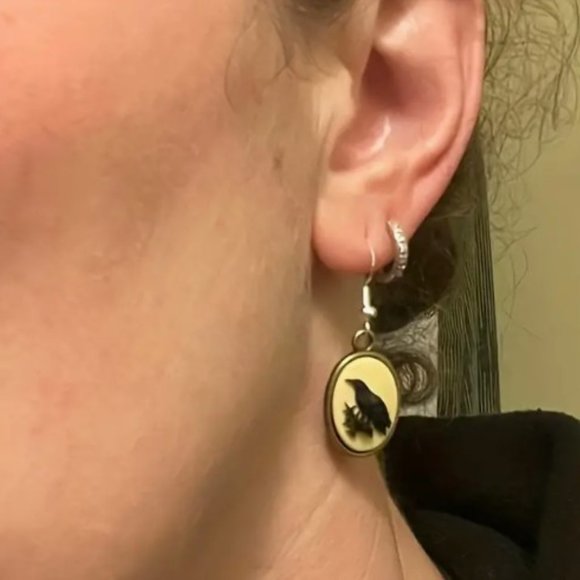 Baroque Halloween Retro Goth Black Raven Cameo Earrings NEW - Picture 3 of 5